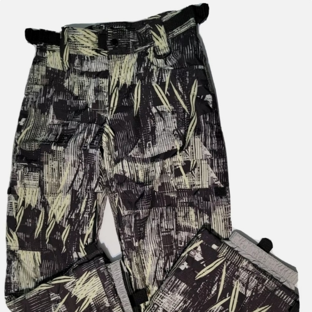 Helix Snowboard/Ski pants. Women's XS